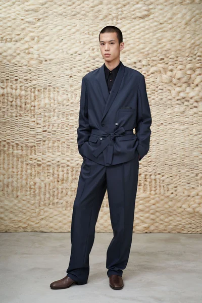 Look 30